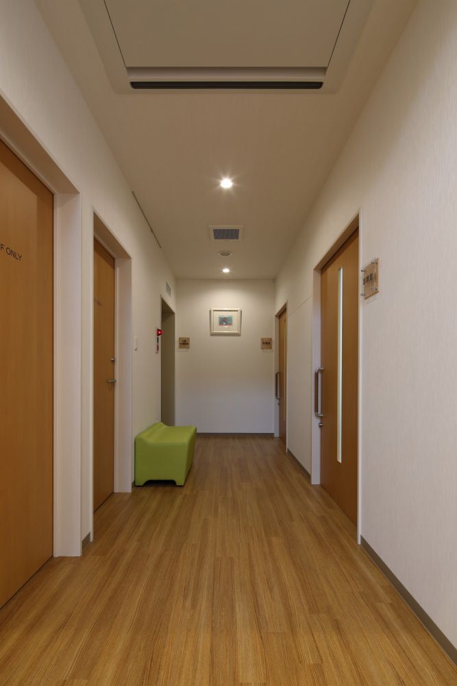 診察室　処置室　レントゲン室（内視鏡室）
